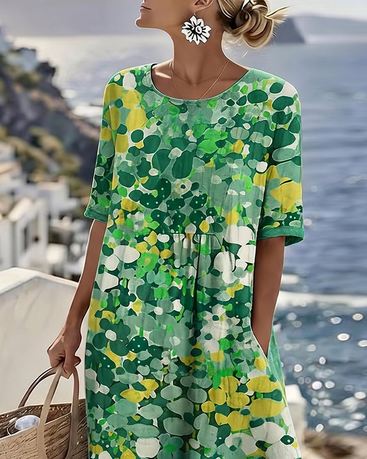Flora | Pehmeäkuosinen kukkamekko