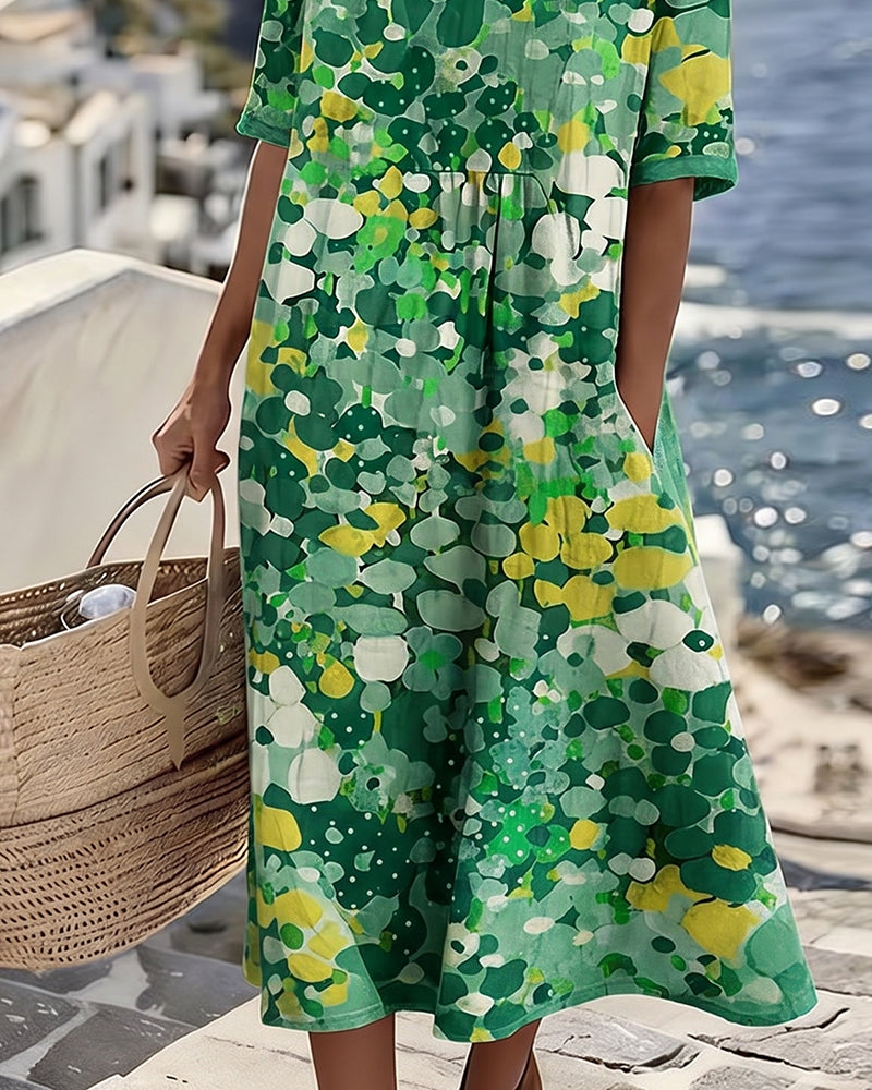 Flora | Pehmeäkuosinen kukkamekko