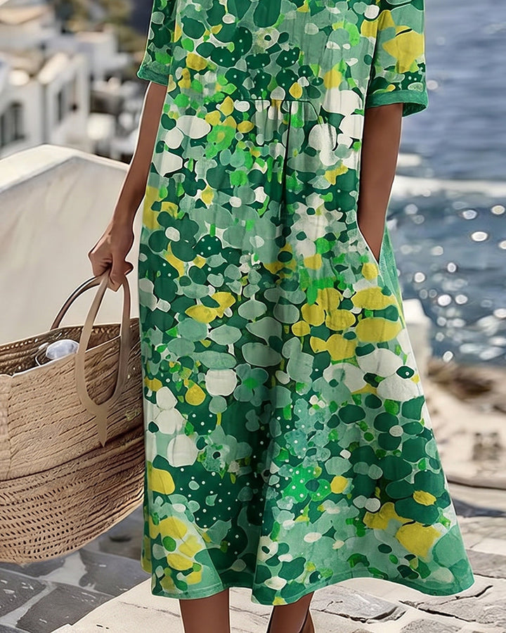 Flora | Pehmeäkuosinen kukkamekko