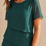 Kallira | Elegantti kerroksittainen mekko