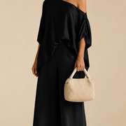 Lisa | Off-shoulder-toppi ja istuvat housut