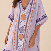 Lyhyt kirjailtu mekko violetti