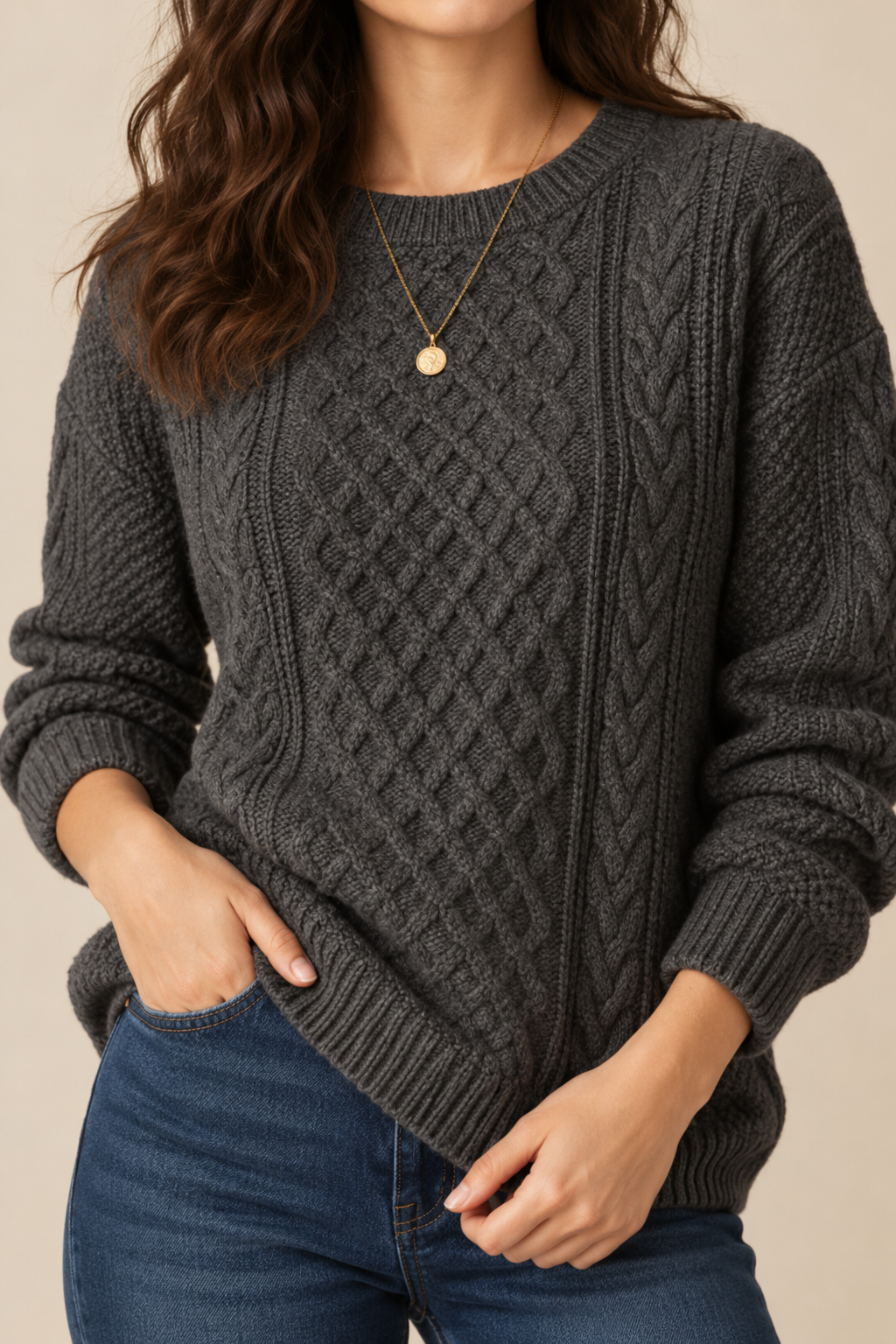 Lucienne | Runsas palmikkoneule