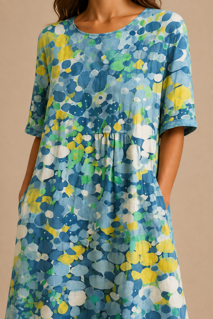 Flora | Pehmeä kukkainen midi-mekko