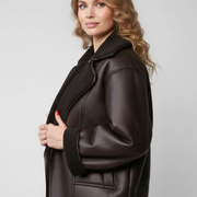 Women’s Jacket with Notched Lapel and Button Fastening