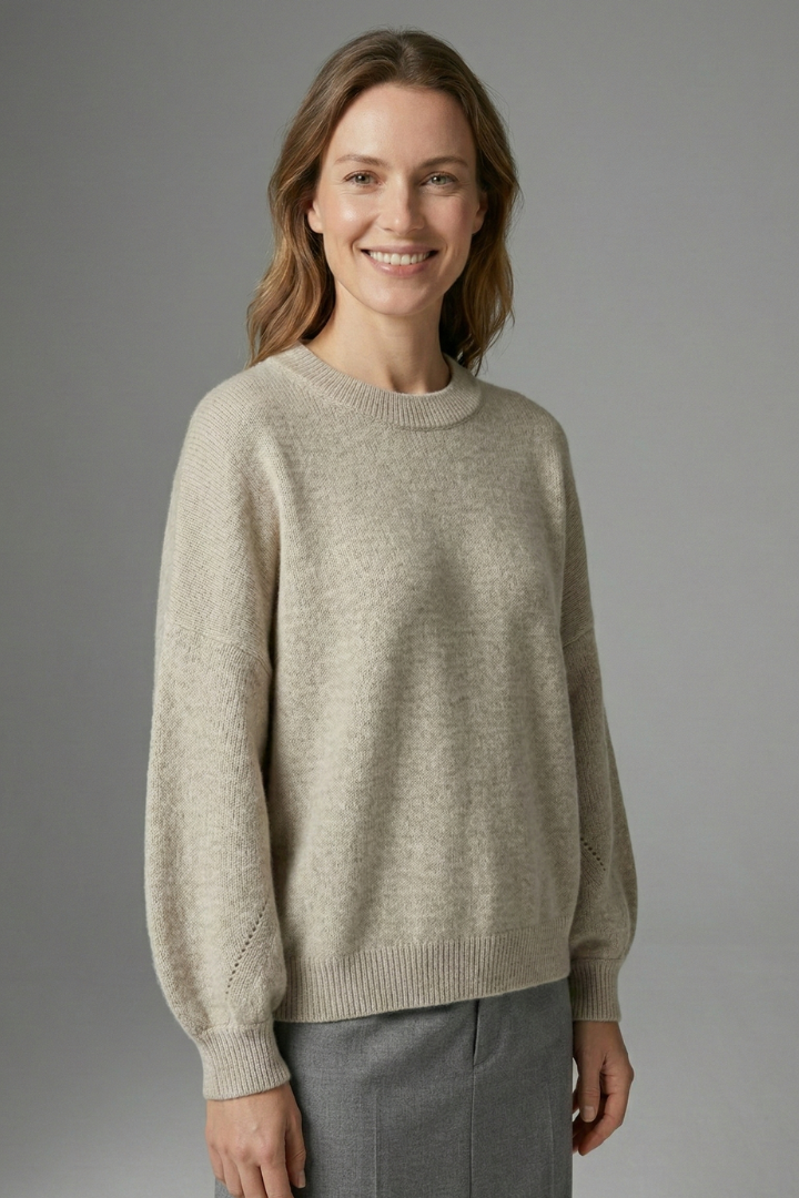 Women’s Jumper with Round Neck and Ribbed Cuffs