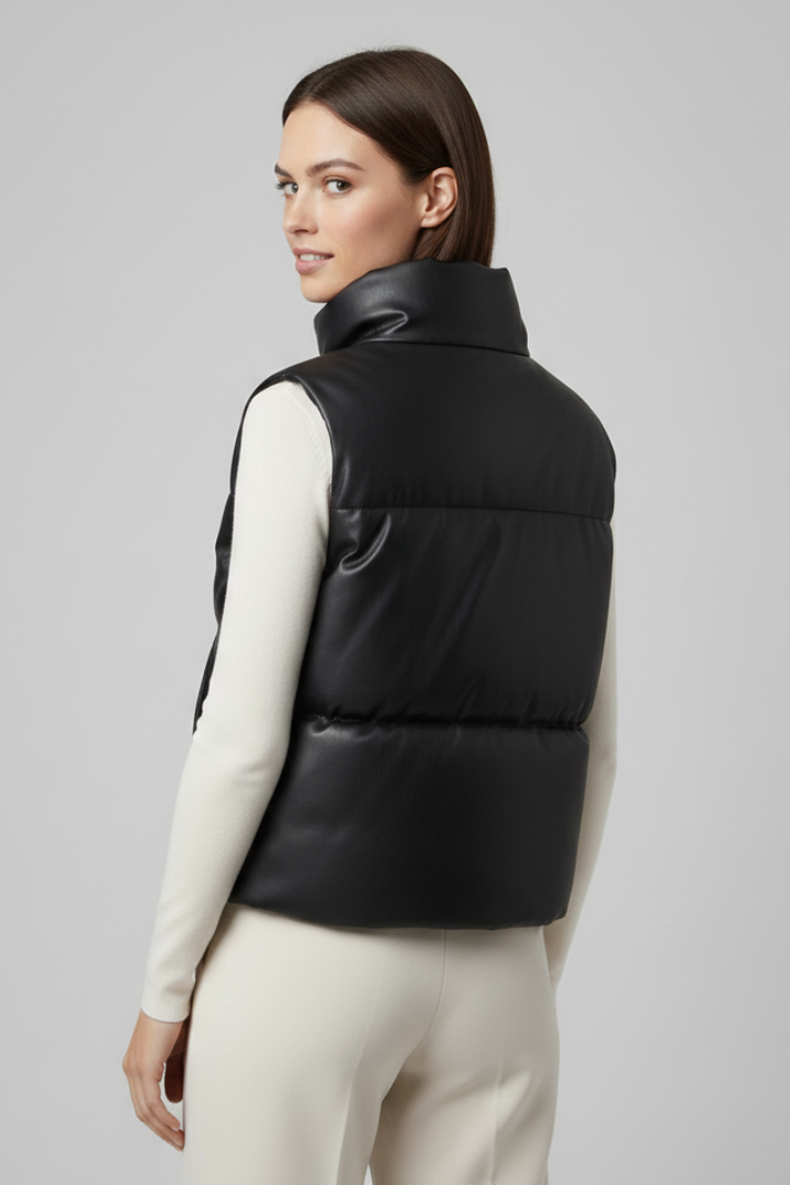 Women’s Sleeveless Jacket with Zip Closure