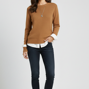 Women’s knitted sweater with round neckline and ribbed hem