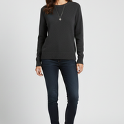 Women’s knitted sweater with round neckline and ribbed hem