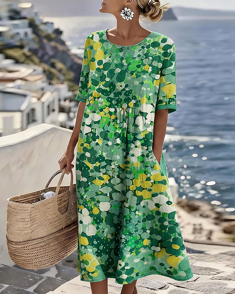 Flora | Pehmeäkuosinen kukkamekko