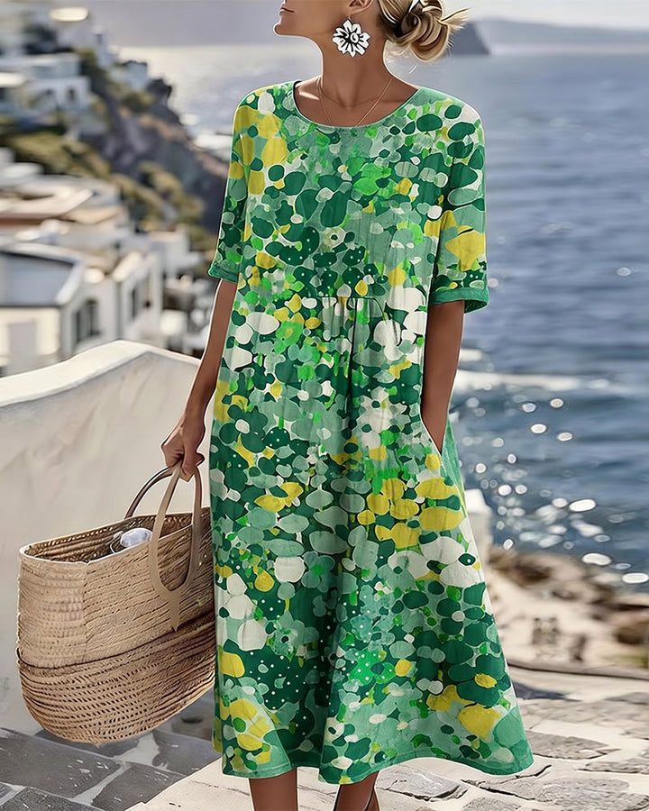Flora | Pehmeäkuosinen kukkamekko