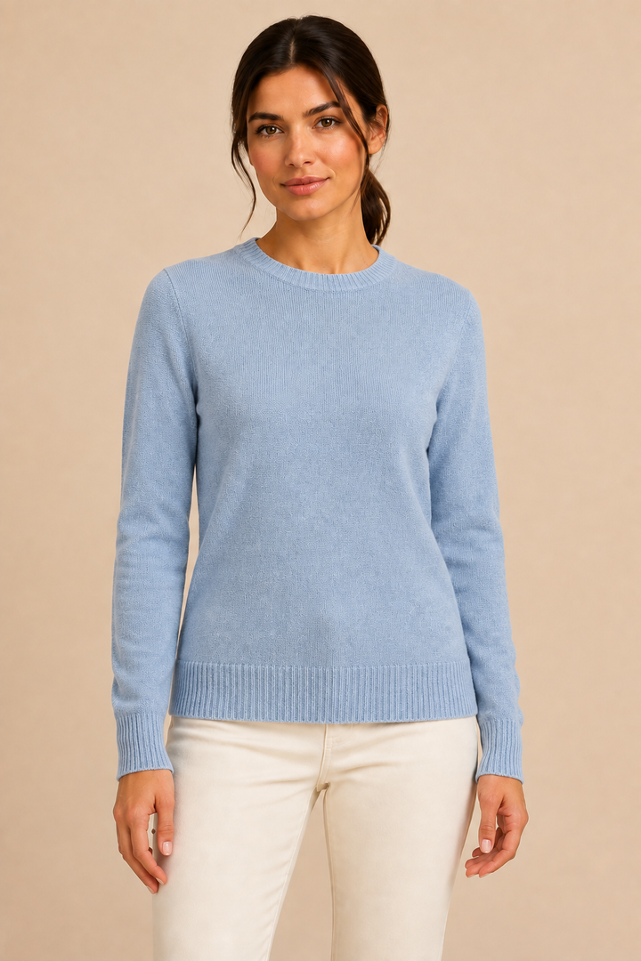 Women’s knitted sweater with round neckline and ribbed hem