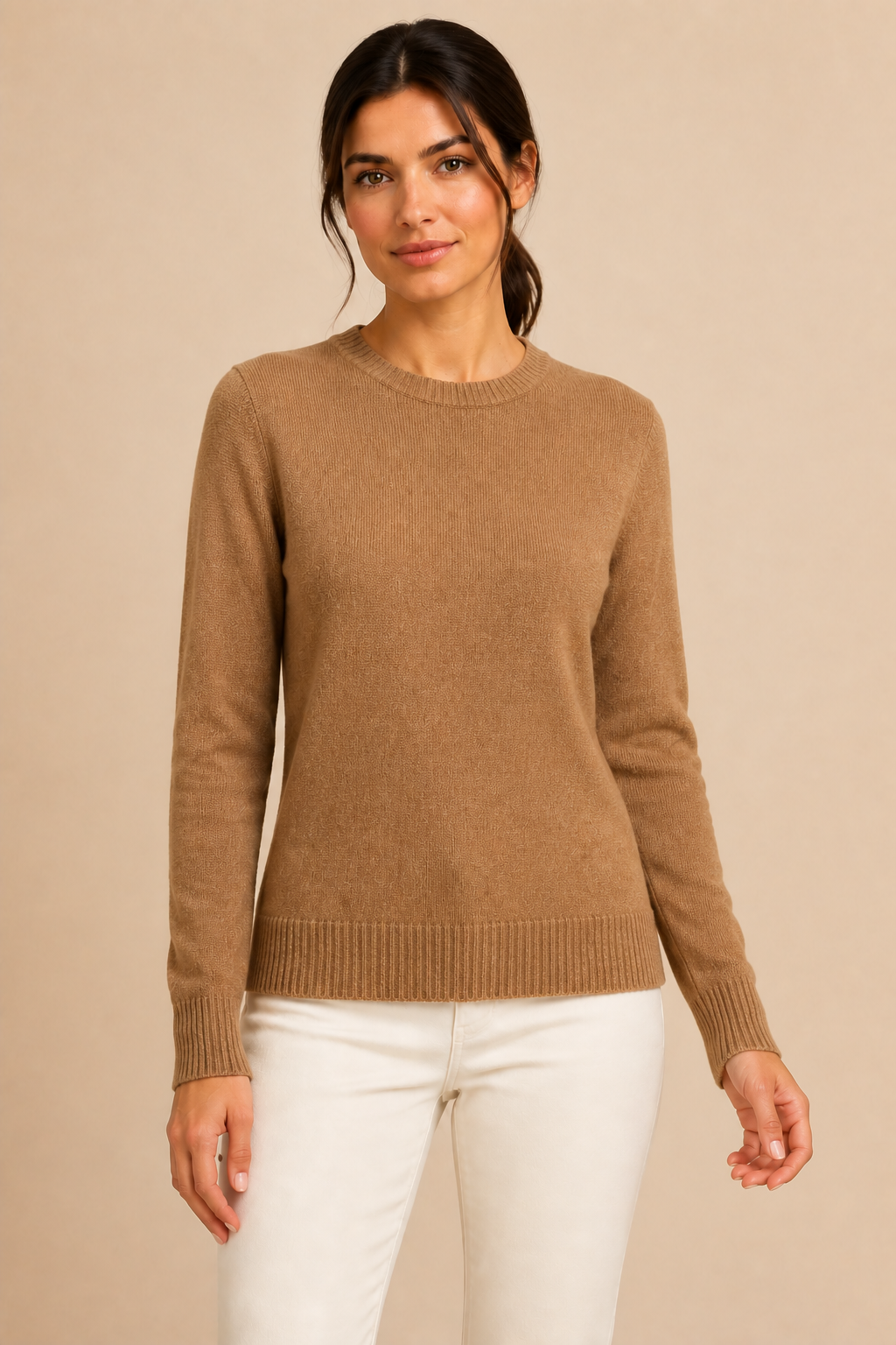 Women’s knitted sweater with round neckline and ribbed hem