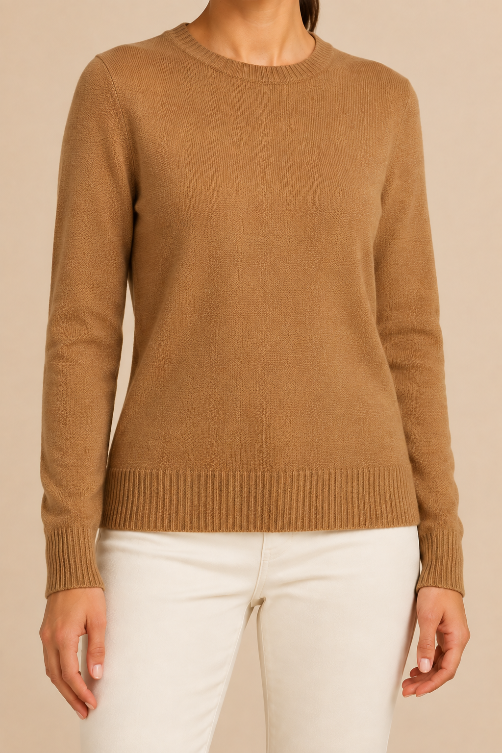 Women’s knitted sweater with round neckline and ribbed hem
