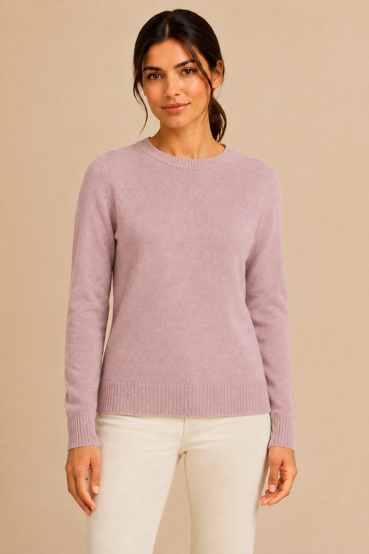 Women’s knitted sweater with round neckline and ribbed hem