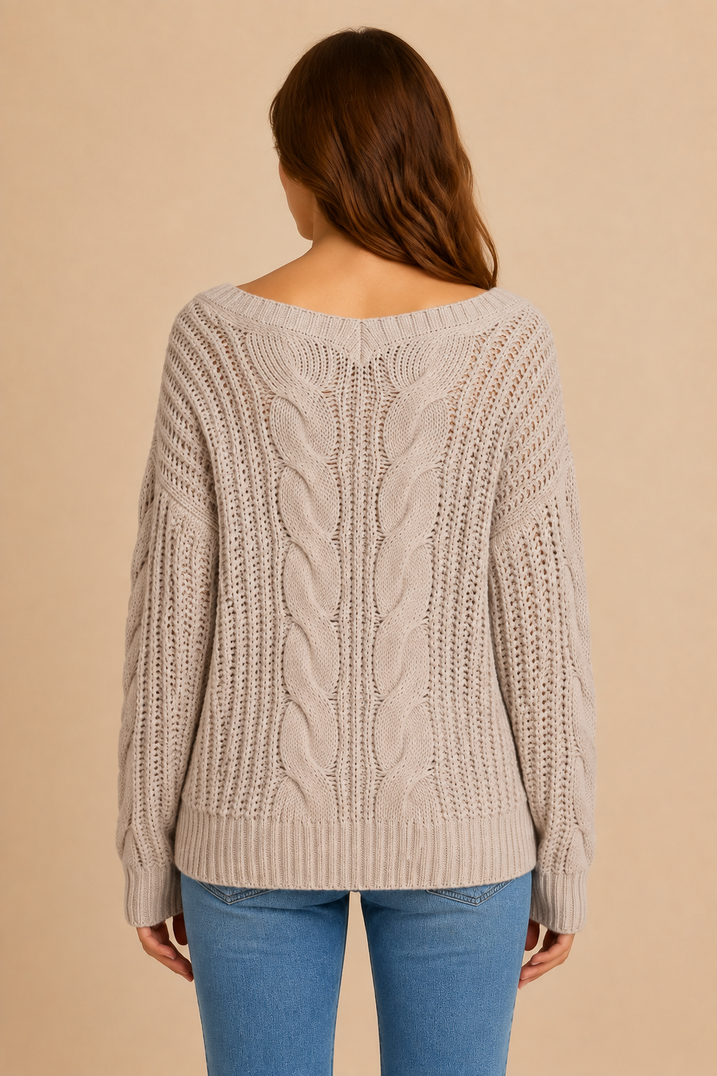 Women’s Oversized Sweater with Long Sleeves and Ribbed Cuffs