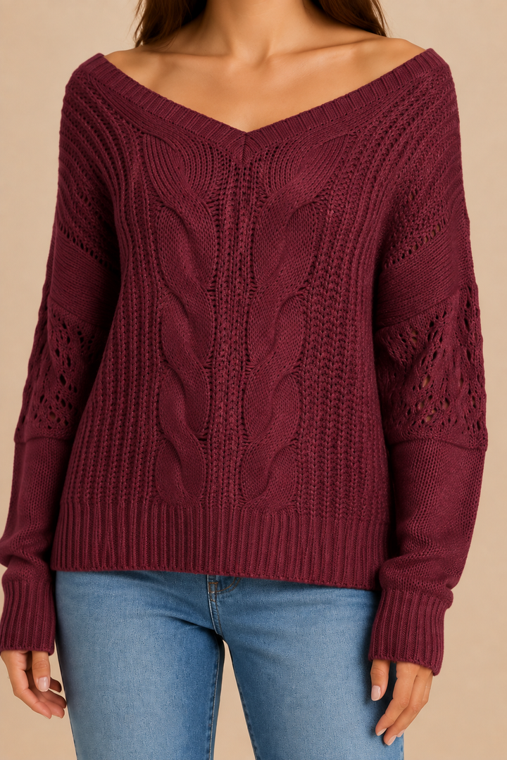 Women’s Oversized Sweater with Long Sleeves and Ribbed Cuffs