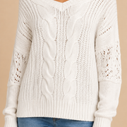 Women’s Oversized Sweater with Long Sleeves and Ribbed Cuffs