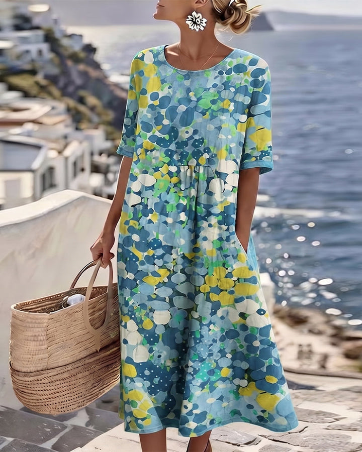 Flora | Pehmeäkuosinen kukkamekko